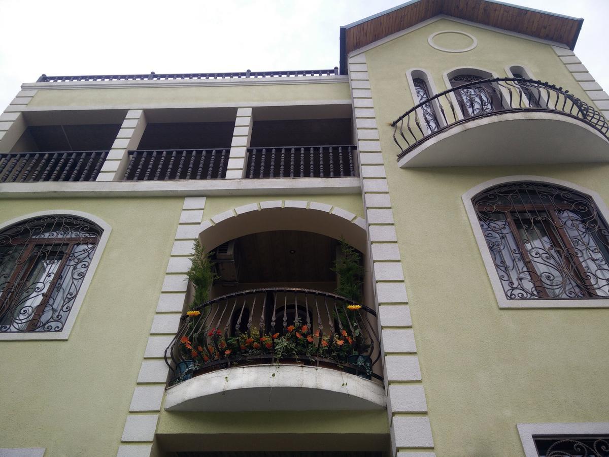 Hotel Mimino Tbilisi Exterior photo
